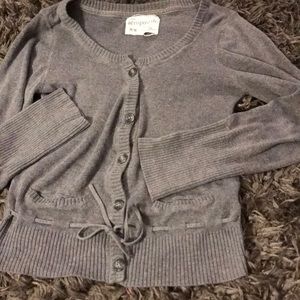 Grey sweater, tie, button details, long sleeve